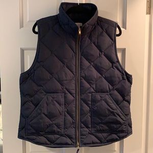 Women’s J Crew quilted vest